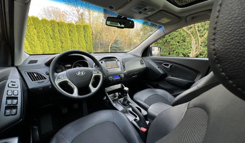 HYUNDAI ix35  | FWD (przód) | Manualna | 135 KM | Czarny full