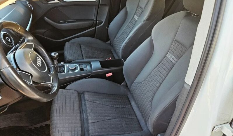 AUDI A3  | FWD (przód) | Manualna | 105 KM | Biały full