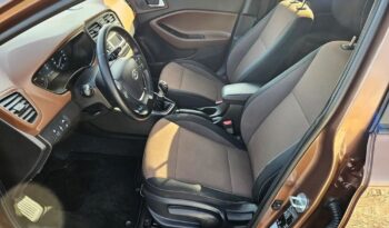 HYUNDAI i20  | FWD (przód) | Manualna | 100 KM | Brązowy full