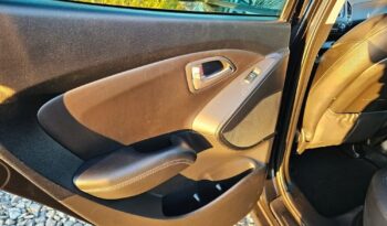 HYUNDAI ix35  | FWD (przód) | Manualna | 135 KM | Czarny full