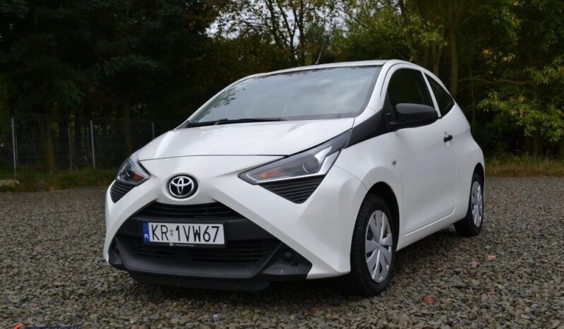 TOYOTA Aygo  | FWD (przód) | Manualna | 72 KM | Biały
