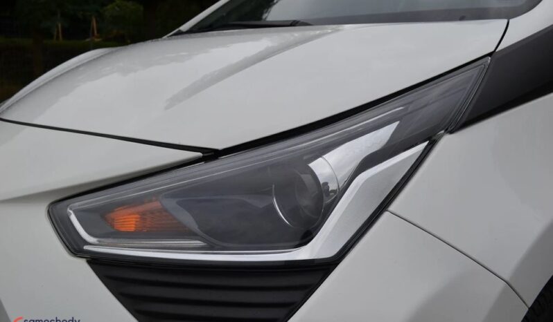 TOYOTA Aygo  | FWD (przód) | Manualna | 72 KM | Biały full