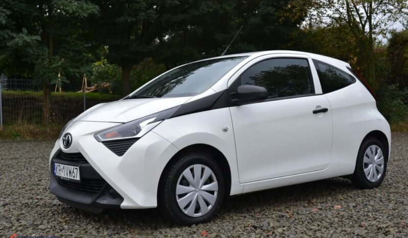 TOYOTA Aygo  | FWD (przód) | Manualna | 72 KM | Biały full