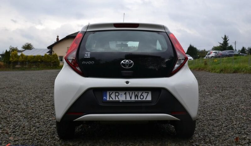 TOYOTA Aygo  | FWD (przód) | Manualna | 72 KM | Biały full