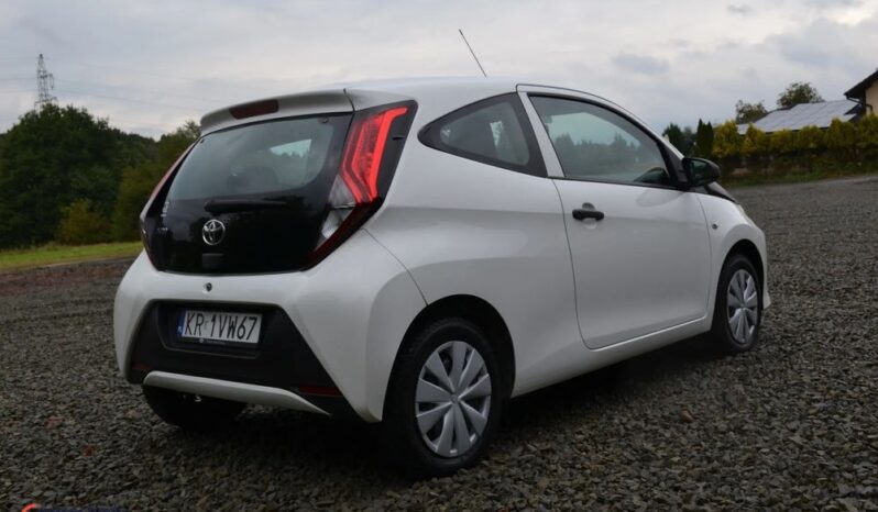 TOYOTA Aygo  | FWD (przód) | Manualna | 72 KM | Biały full