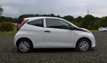 TOYOTA Aygo  | FWD (przód) | Manualna | 72 KM | Biały full