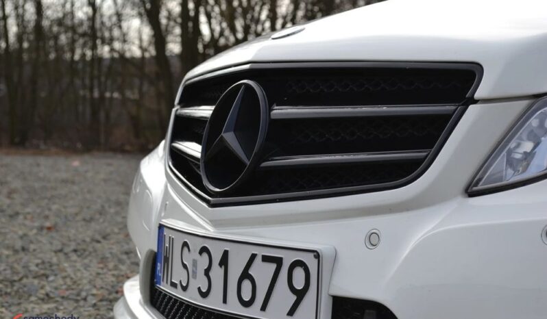 MERCEDES-BENZ Klasa E | RWD (tył) | Automatyczna | 231 KM | Biały full