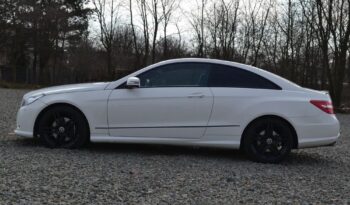 MERCEDES-BENZ Klasa E | RWD (tył) | Automatyczna | 231 KM | Biały full