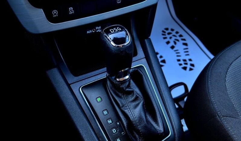 SKODA Yeti  | FWD (przód) | Automatyczna | 110 KM | Czarny full