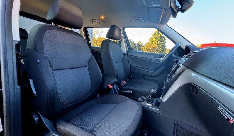 SKODA Yeti  | FWD (przód) | Automatyczna | 110 KM | Czarny full