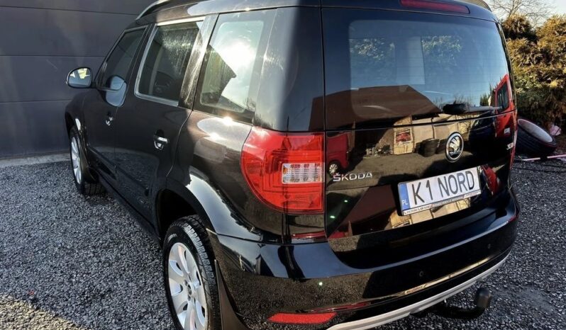 SKODA Yeti  | FWD (przód) | Automatyczna | 110 KM | Czarny full