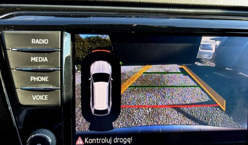 SKODA Superb  | 4×4 (stały) | Automatyczna | 280 KM | Granatowy full