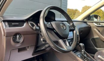 SKODA Octavia  | FWD (przód) | Automatyczna | 180 KM | Szary full