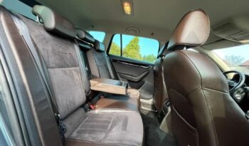 SKODA Octavia  | FWD (przód) | Automatyczna | 180 KM | Szary full