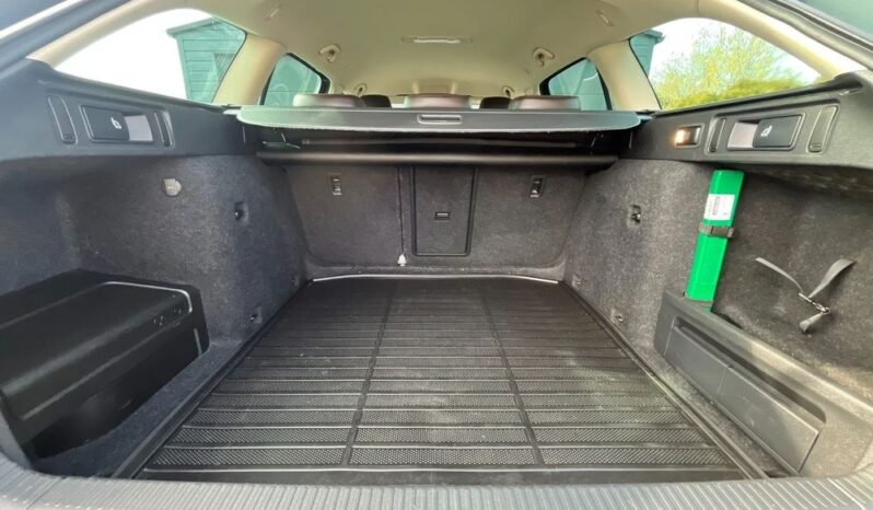 SKODA Octavia  | FWD (przód) | Automatyczna | 180 KM | Szary full