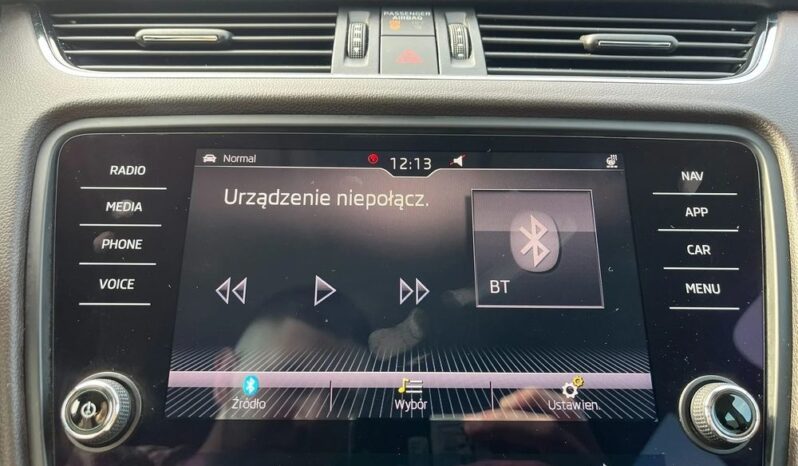 SKODA Octavia  | FWD (przód) | Automatyczna | 180 KM | Szary full