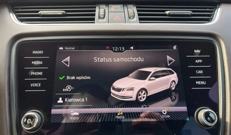 SKODA Octavia  | FWD (przód) | Automatyczna | 180 KM | Szary full