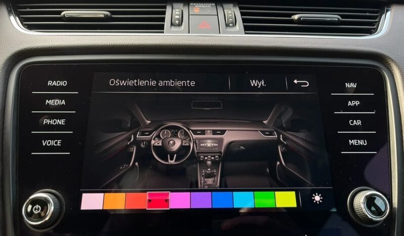 SKODA Octavia  | FWD (przód) | Automatyczna | 180 KM | Szary full