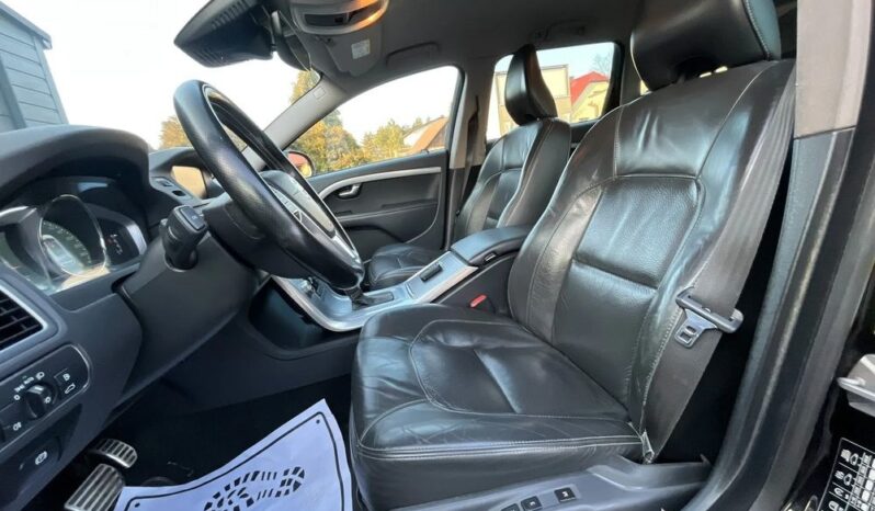 VOLVO V70  | FWD (przód) | Automatyczna | 120 KM | Czarny full