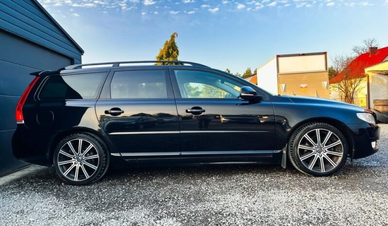 VOLVO V70  | FWD (przód) | Automatyczna | 120 KM | Czarny full