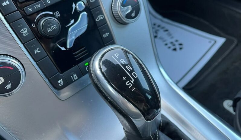 VOLVO V70  | FWD (przód) | Automatyczna | 120 KM | Czarny full