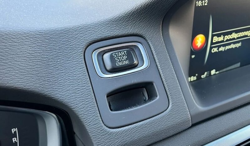 VOLVO V70  | FWD (przód) | Automatyczna | 120 KM | Czarny full