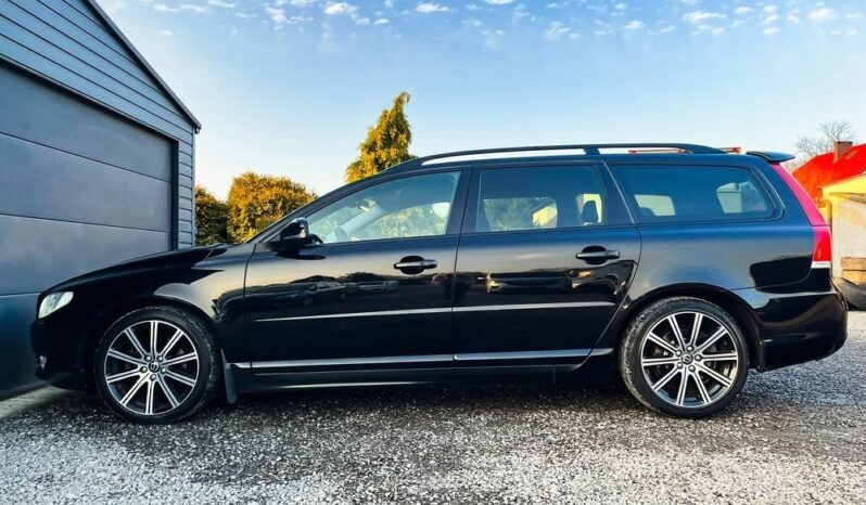 VOLVO V70  | FWD (przód) | Automatyczna | 120 KM | Czarny full
