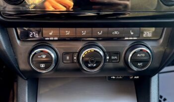 SKODA Octavia  | 4×4 (doł. ręcznie) | Manualna | 150 KM | Granatowy full