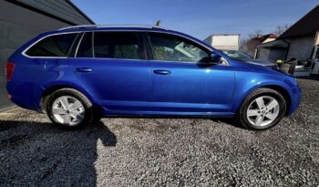SKODA Octavia  | 4×4 (doł. ręcznie) | Manualna | 150 KM | Granatowy full