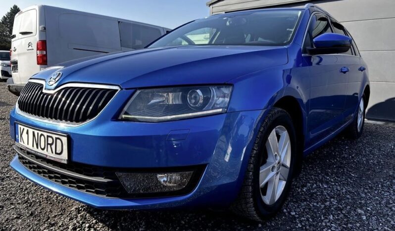 SKODA Octavia  | 4×4 (doł. ręcznie) | Manualna | 150 KM | Granatowy full