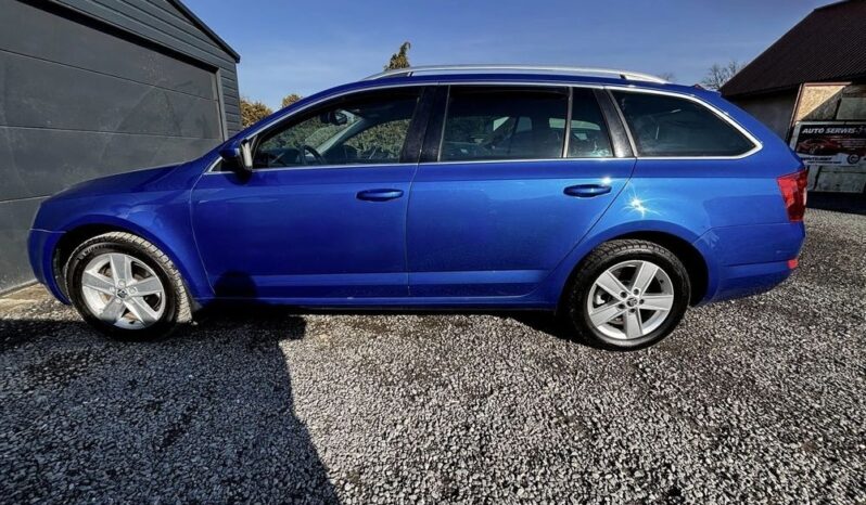 SKODA Octavia  | 4×4 (doł. ręcznie) | Manualna | 150 KM | Granatowy full