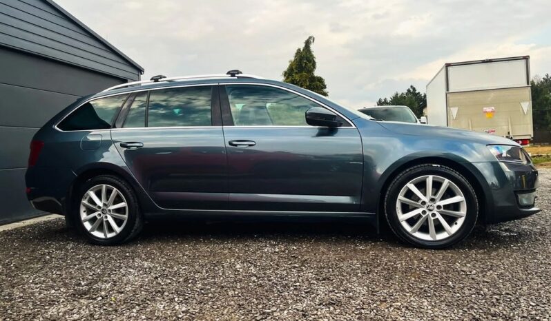 SKODA Octavia  | 4×4 (stały) | Manualna | 110 KM | Szary full