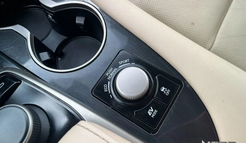 LEXUS RX | 4×4 (doł. automatycznie) | Automatyczna | 313 KM | Czarny full