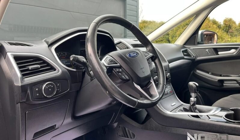 FORD S-Max  | 4×4 (doł. automatycznie) | Manualna | 150 KM | Srebrny full