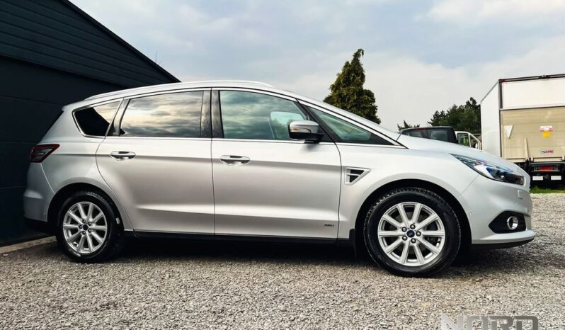 FORD S-Max  | 4×4 (doł. automatycznie) | Manualna | 150 KM | Srebrny full