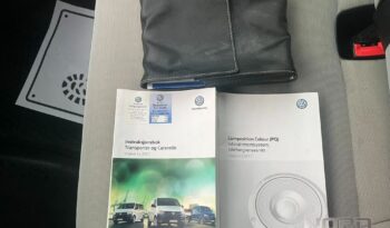 VOLKSWAGEN Transporter | FWD (przód) | Manualna | 150 KM | Czarny full