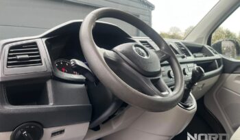 VOLKSWAGEN Transporter | FWD (przód) | Manualna | 150 KM | Czarny full
