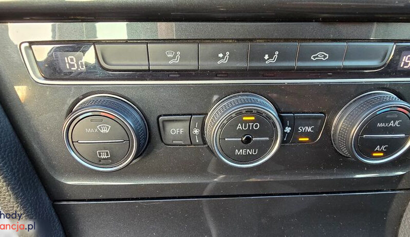 VOLKSWAGEN Golf  | FWD (przód) | Manualna | 115 KM | Granatowy full