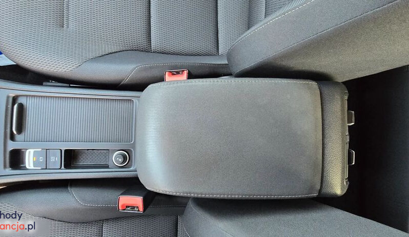 VOLKSWAGEN Golf  | FWD (przód) | Manualna | 115 KM | Granatowy full