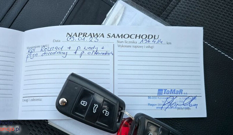 VOLKSWAGEN Golf  | FWD (przód) | Manualna | 115 KM | Granatowy full