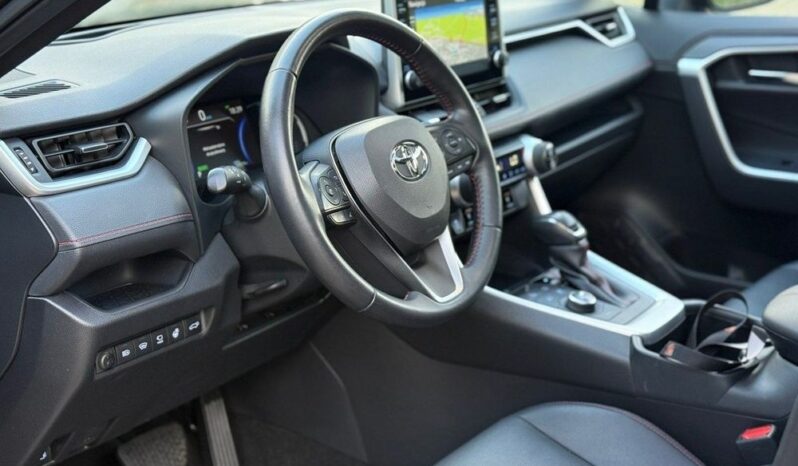 TOYOTA RAV4  | 4×4 (doł. automatycznie) | Automatyczna | 306 KM | Szary full