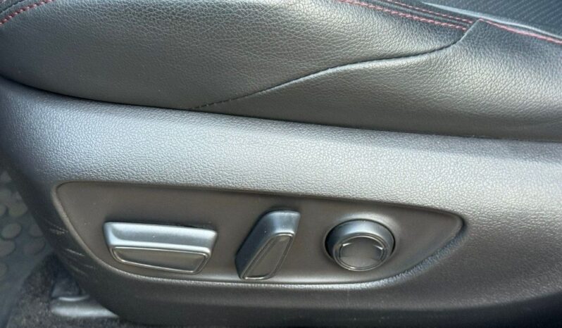 TOYOTA RAV4  | 4×4 (doł. automatycznie) | Automatyczna | 306 KM | Szary full