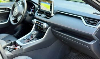 TOYOTA RAV4  | 4×4 (doł. automatycznie) | Automatyczna | 306 KM | Szary full