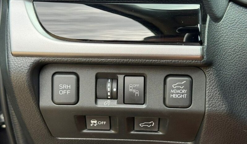 SUBARU Forester  | 4×4 (doł. automatycznie) | Automatyczna | 240 KM | Szary full