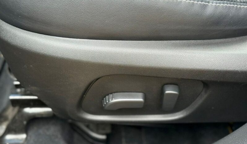 SUBARU Forester  | 4×4 (doł. automatycznie) | Automatyczna | 240 KM | Szary full