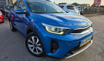 Kia Stonic  | Fwd (Przód) | Manualna | 101 Km | Niebieski