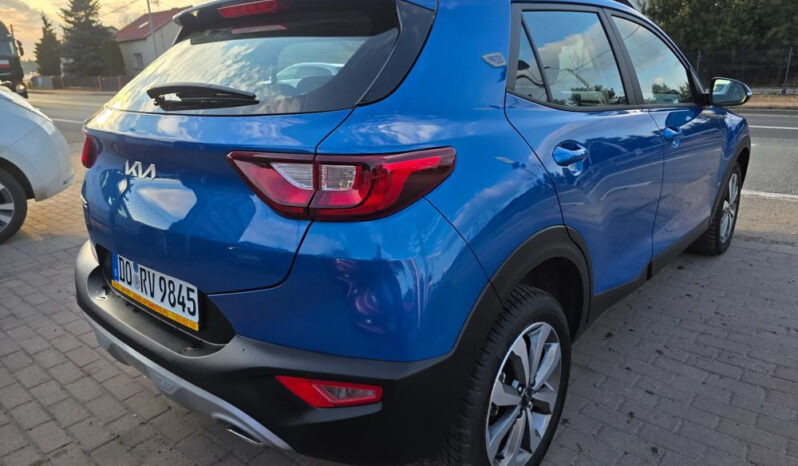 KIA Stonic  | FWD (przód) | Manualna | 101 KM | Niebieski full