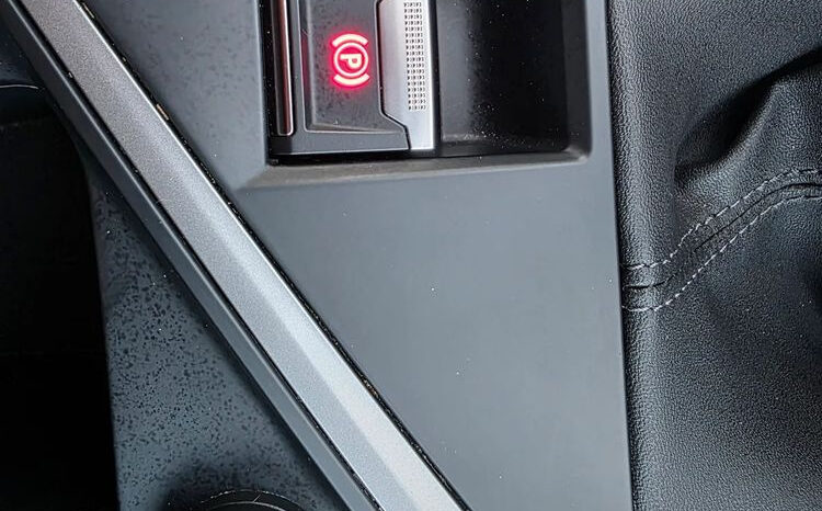 PEUGEOT 308  | FWD (przód) | Manualna | 130 KM | Srebrny full