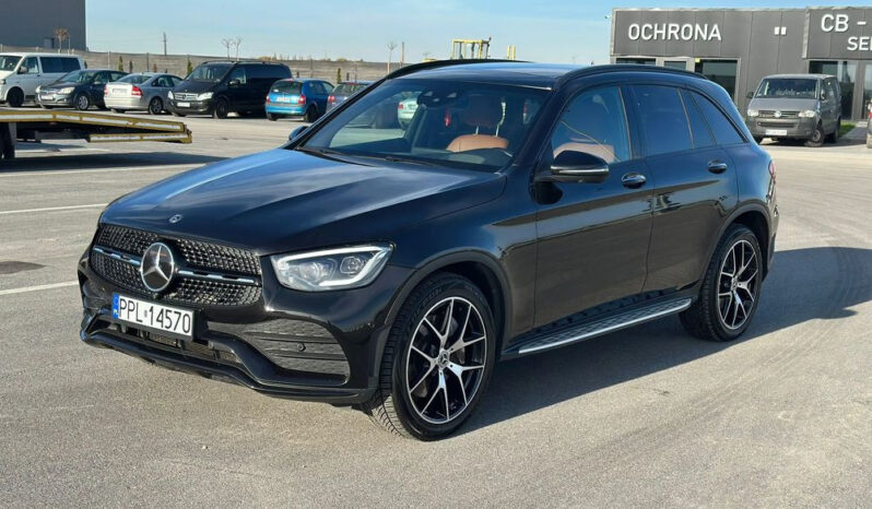 Mercedes-Benz Glc  | 4X4 (Stały) | Automatyczna | 245 Km | Czarny