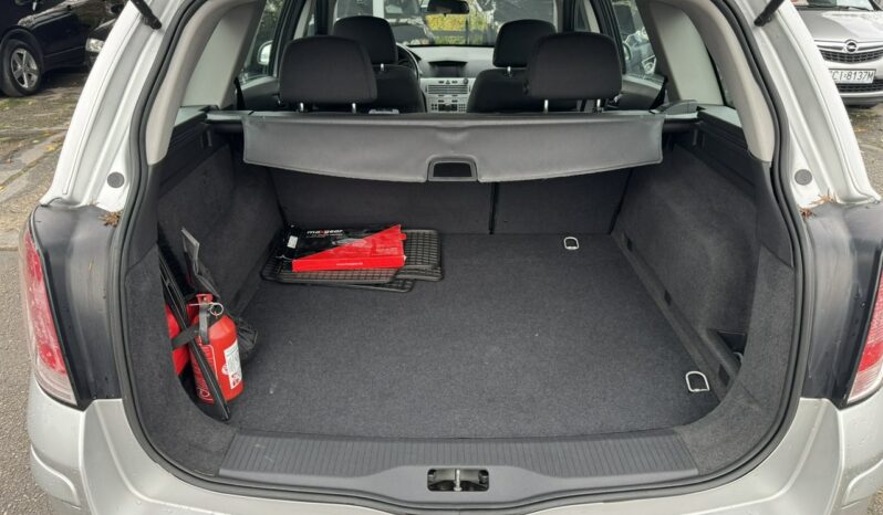 OPEL Astra | FWD (przód) | Manualna | 90 KM | Srebrny full